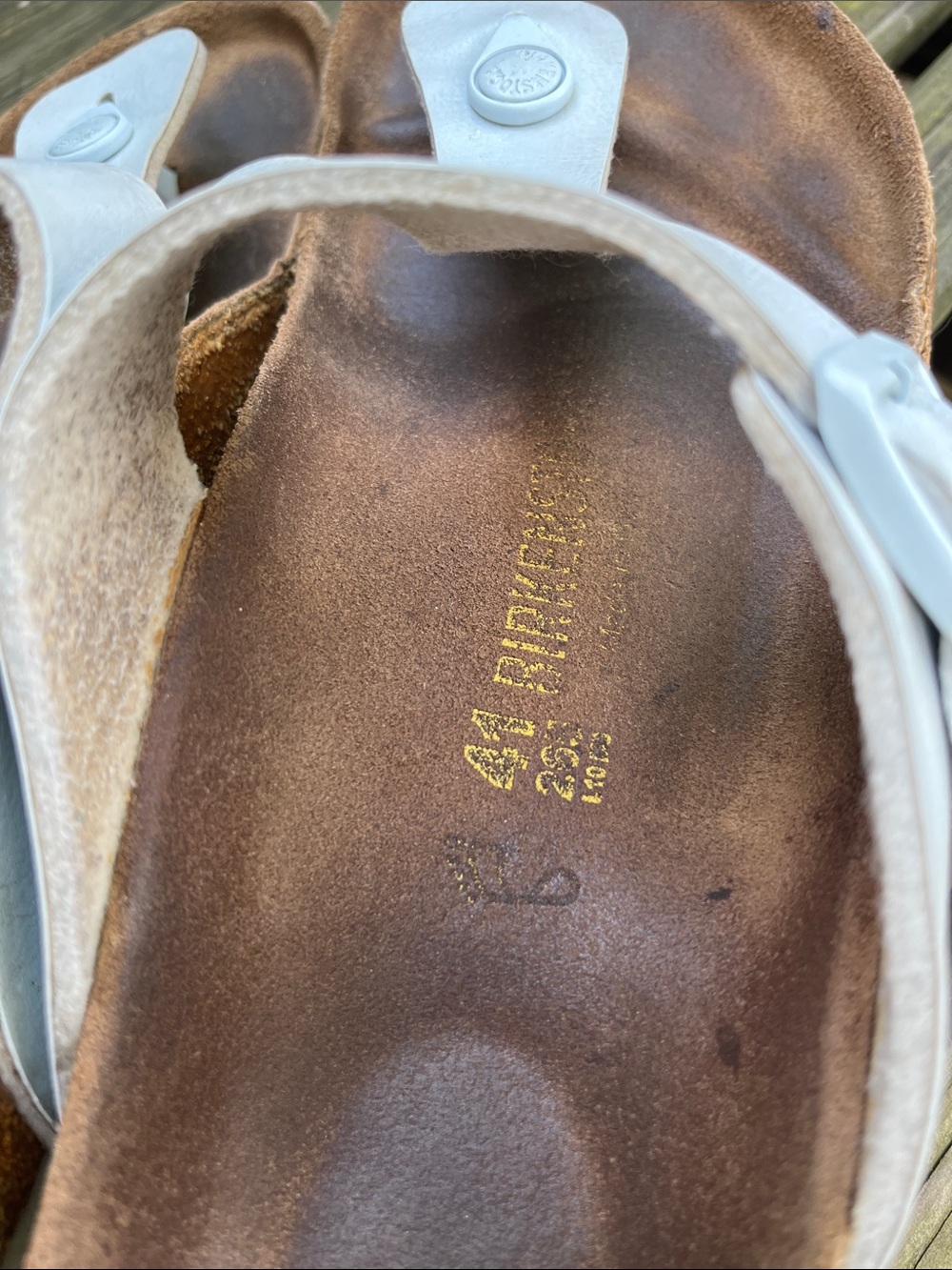 Birkenstock Women's Silver Gizeh Thong Sandals - Picture 11 of 12
